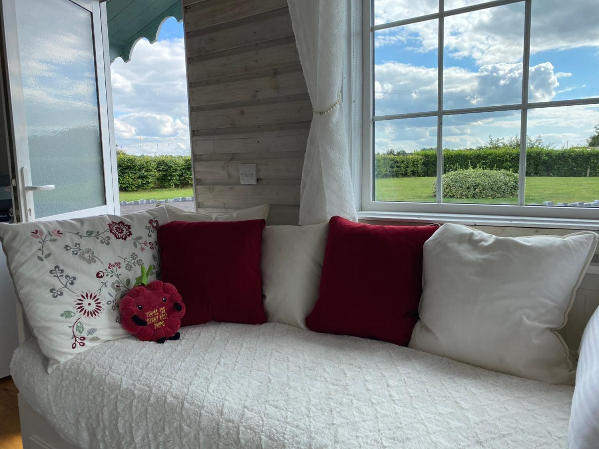 Adorable Cabin In The Countryside Портлийш Екстериор снимка
